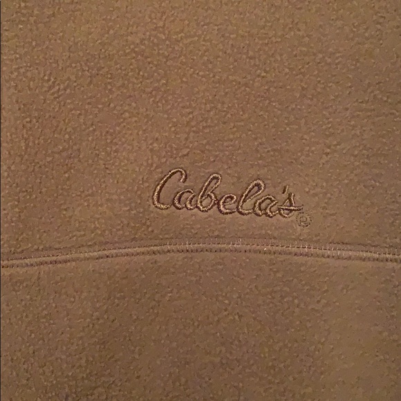 Cabelas vest - Picture 2 of 4